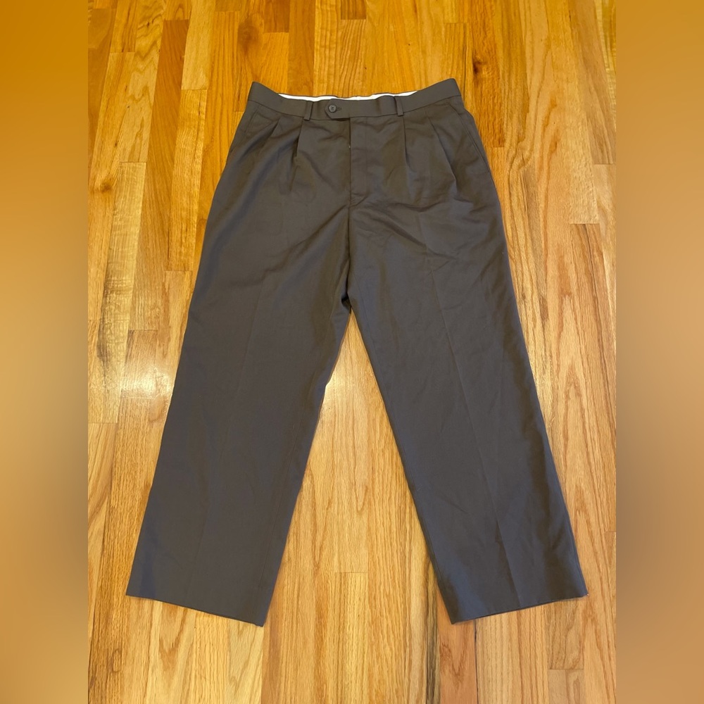 💜 5 for $25 or 3 for $18 Barrington brown pleated dress pants